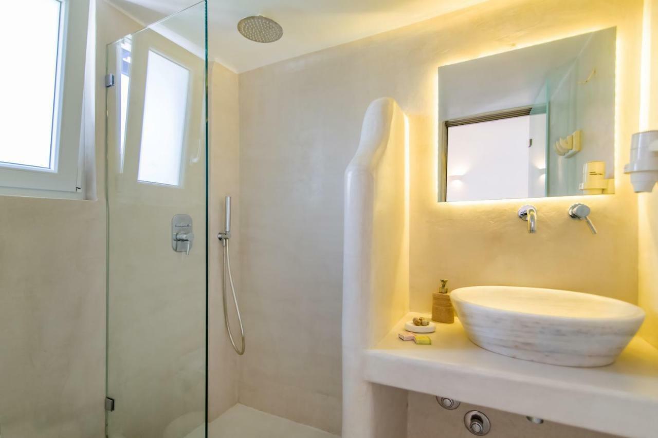 Vincenzo Family Rooms Tinos Exterior photo